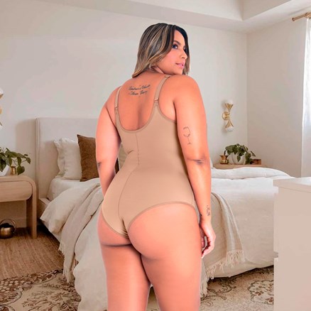 Body Cinta Modeladora Vi Lingerie Costa em U Compressão Média Duplo Reforço  Bojo Casquinha Regulável (Preto, 40)