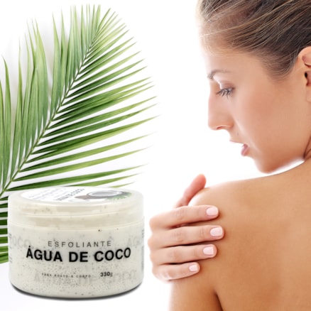 Esfoliante Água De Coco Hidratação Completa Labotrat 330g